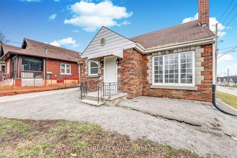 Photo 2 at 45 Fairbanks Street, Central, Oshawa