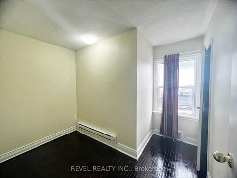 Photo 4 at 45 Fairbanks Street, Central, Oshawa