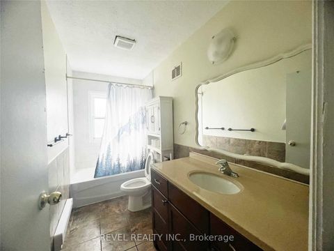 Photo 6 at 45 Fairbanks Street, Central, Oshawa