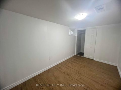 Photo 13 at 45 Fairbanks Street, Central, Oshawa