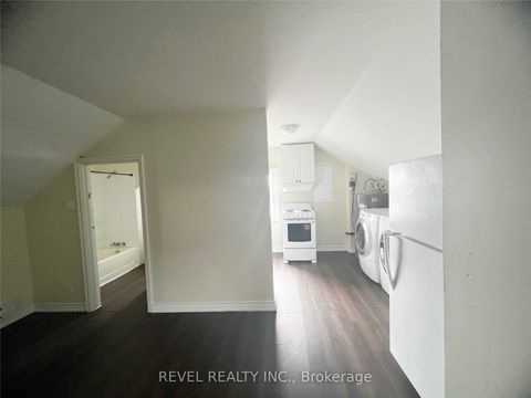 Photo 16 at 45 Fairbanks Street, Central, Oshawa