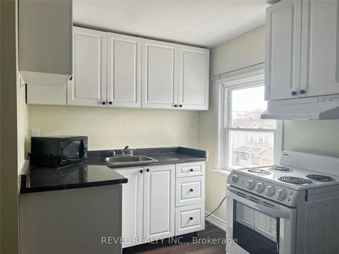 Photo 17 at 45 Fairbanks Street, Central, Oshawa