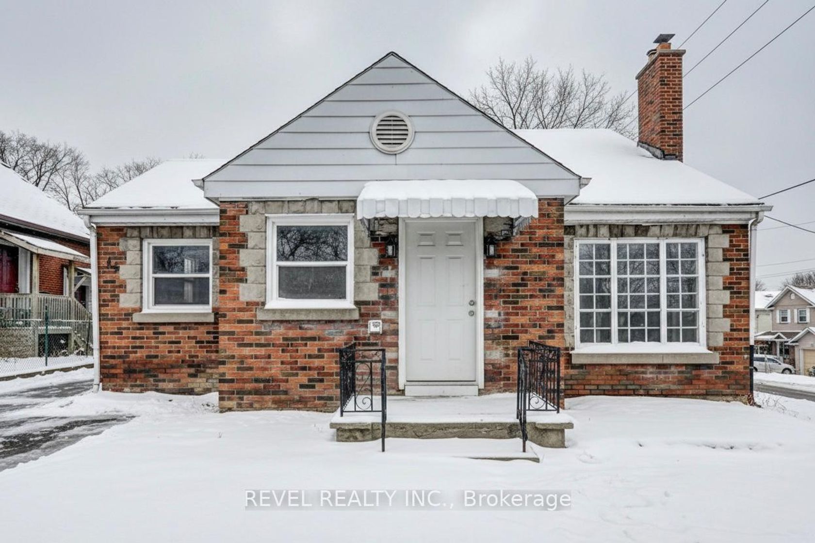 45 Fairbanks Street, Central, Oshawa 