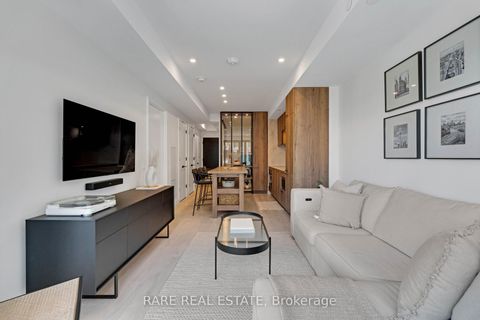 Photo 4 at 903 - 505 Richmond Street W, Waterfront Communities C1, Toronto