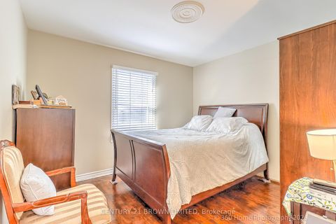 Photo 16 at 18 Cochrane Court, Queensway, Toronto