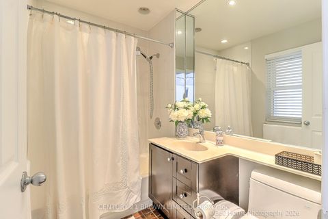 Photo 21 at 18 Cochrane Court, Queensway, Toronto