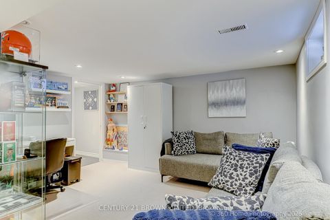 Photo 25 at 18 Cochrane Court, Queensway, Toronto