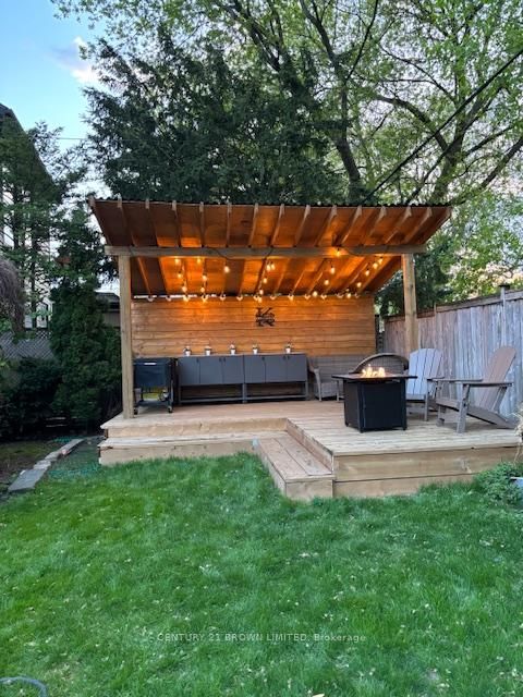 Photo 29 at 18 Cochrane Court, Queensway, Toronto