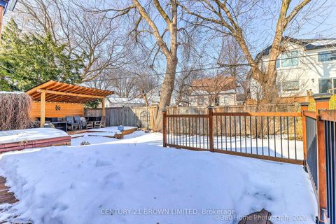 Photo 33 at 18 Cochrane Court, Queensway, Toronto