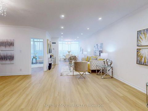 Photo 1 at PH27 - 32 Clarissa Drive W, Harding, Richmond Hill