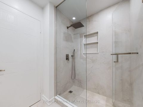 Photo 17 at PH27 - 32 Clarissa Drive W, Harding, Richmond Hill