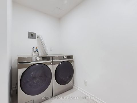 Photo 23 at PH27 - 32 Clarissa Drive W, Harding, Richmond Hill