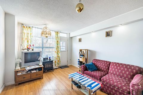 Photo 15 at 509 - 200 Lotherton Pathway Pathway, Glen Park, Toronto