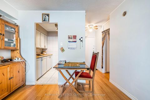 Photo 16 at 509 - 200 Lotherton Pathway Pathway, Glen Park, Toronto