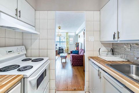 Photo 20 at 509 - 200 Lotherton Pathway Pathway, Glen Park, Toronto