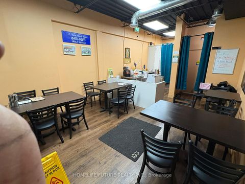 Photo 8 at 296 - 284-296 Markham Road, Scarborough Village, Toronto