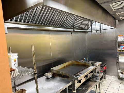 Photo 11 at 296 - 284-296 Markham Road, Scarborough Village, Toronto