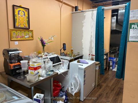 Photo 31 at 296 - 284-296 Markham Road, Scarborough Village, Toronto