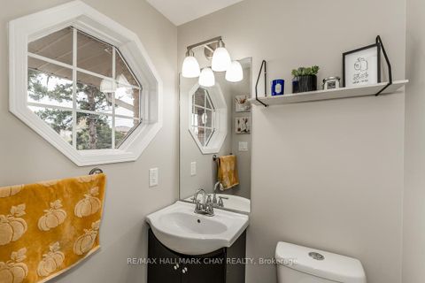 Photo 10 at 50 Raymond Crescent, Painswick South, Barrie