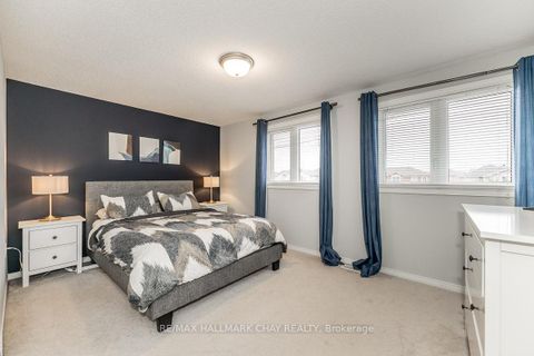 Photo 11 at 50 Raymond Crescent, Painswick South, Barrie