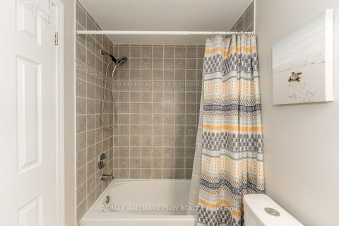 Photo 15 at 50 Raymond Crescent, Painswick South, Barrie