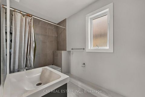 Photo 4 at 20 Jeavons Avenue, Birchmount, Toronto