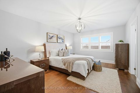 Photo 16 at 2415 Kentucky Derby Way, Windfields, Oshawa