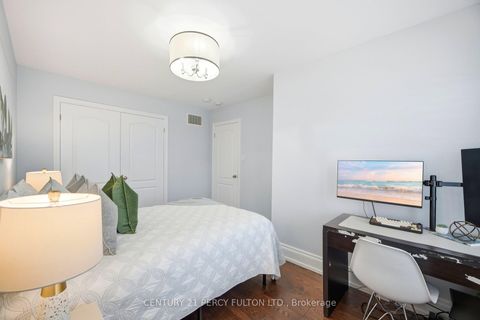 Photo 22 at 2415 Kentucky Derby Way, Windfields, Oshawa