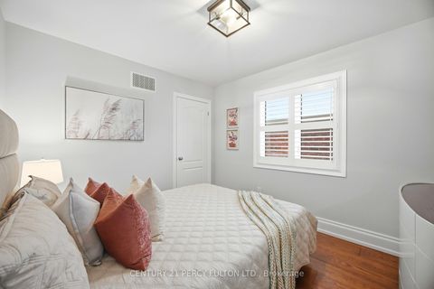 Photo 25 at 2415 Kentucky Derby Way, Windfields, Oshawa