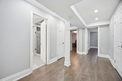 Photo 32 at 2415 Kentucky Derby Way, Windfields, Oshawa