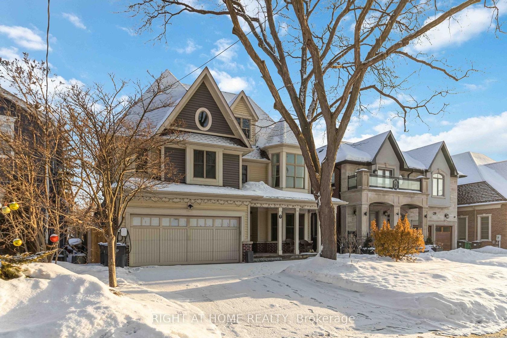 25 Oakwood Avenue S, Port Credit, Mississauga 