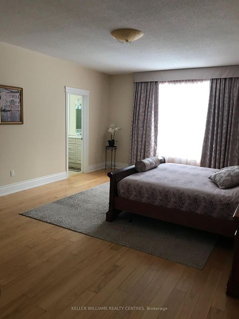 Photo 8 at 148 HUNTERWOOD Chase, Rural Vaughan, Vaughan