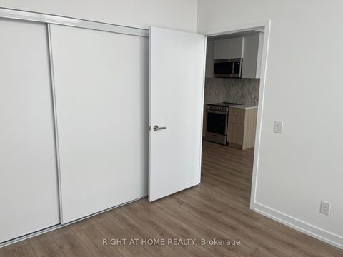 Photo 10 at 202 - 500 Dupont Street, Annex, Toronto