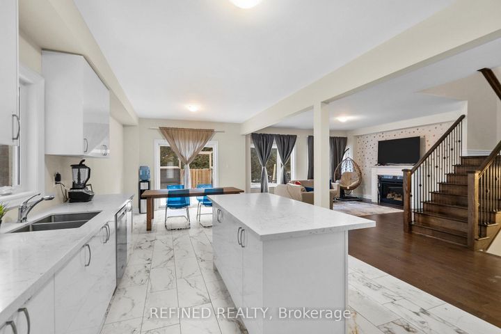 Photo 10 at 150 Heritage Street, Bradford, Bradford West Gwillimbury