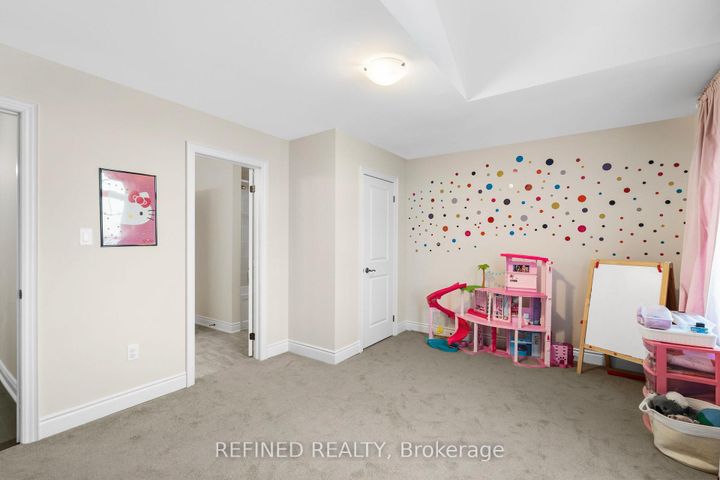 Photo 27 at 150 Heritage Street, Bradford, Bradford West Gwillimbury