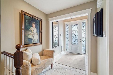 Photo 6 at 10 Sevilla Boulevard, Kleinburg, Vaughan