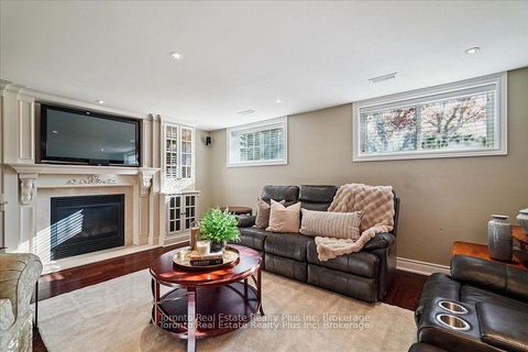 Photo 16 at 10 Sevilla Boulevard, Kleinburg, Vaughan