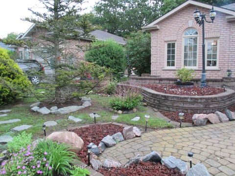 Photo 2 at 63 Benson Drive, Sandy Hollow, Barrie