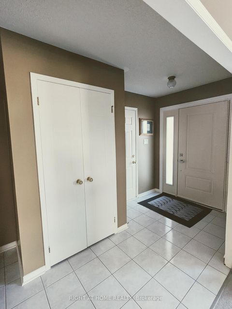 Photo 8 at 63 Benson Drive, Sandy Hollow, Barrie