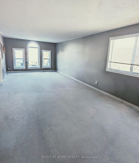 Photo 10 at 63 Benson Drive, Sandy Hollow, Barrie