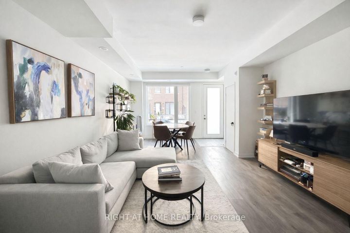 Photo 6 at 31 - 3409 Ridgeway Drive, Erin Mills, Mississauga