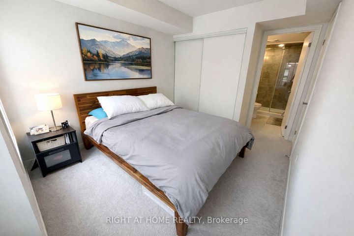 Photo 13 at 31 - 3409 Ridgeway Drive, Erin Mills, Mississauga