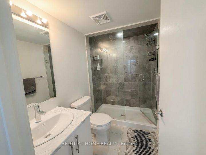 Photo 14 at 31 - 3409 Ridgeway Drive, Erin Mills, Mississauga