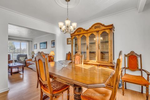 Photo 5 at 141 Harding Avenue, Amesbury, Toronto