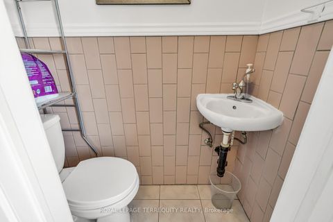 Photo 9 at 141 Harding Avenue, Amesbury, Toronto