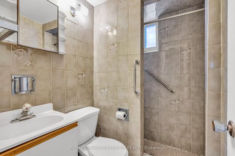 Photo 23 at 141 Harding Avenue, Amesbury, Toronto