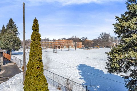 Photo 30 at 141 Harding Avenue, Amesbury, Toronto