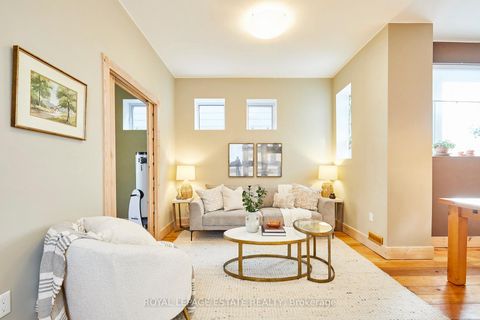 Photo 4 at 146 Ashdale Avenue, Coxwell, Toronto