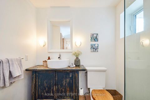 Photo 27 at 146 Ashdale Avenue, Coxwell, Toronto