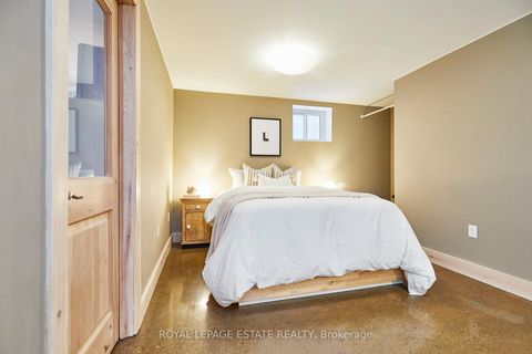 Photo 35 at 146 Ashdale Avenue, Coxwell, Toronto